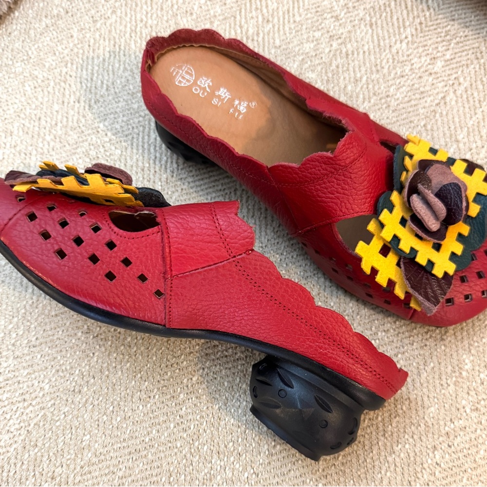 Size 7 Red & Yellow Shoes with Unique Design Funky Heel